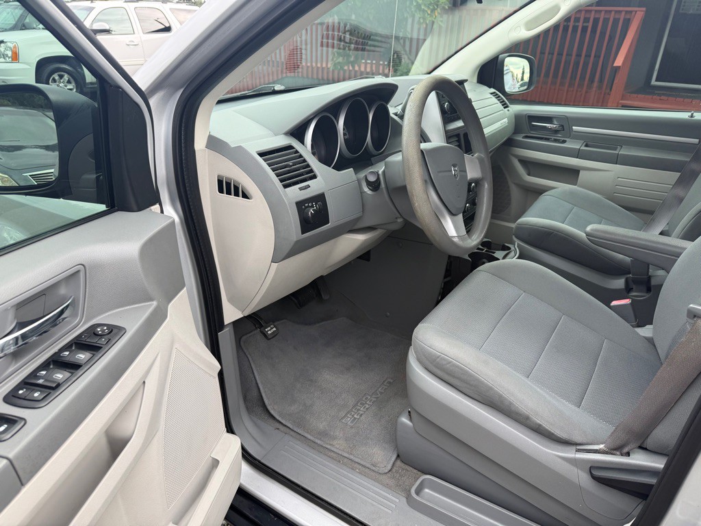 2009 Dodge Grand Caravan Image 9