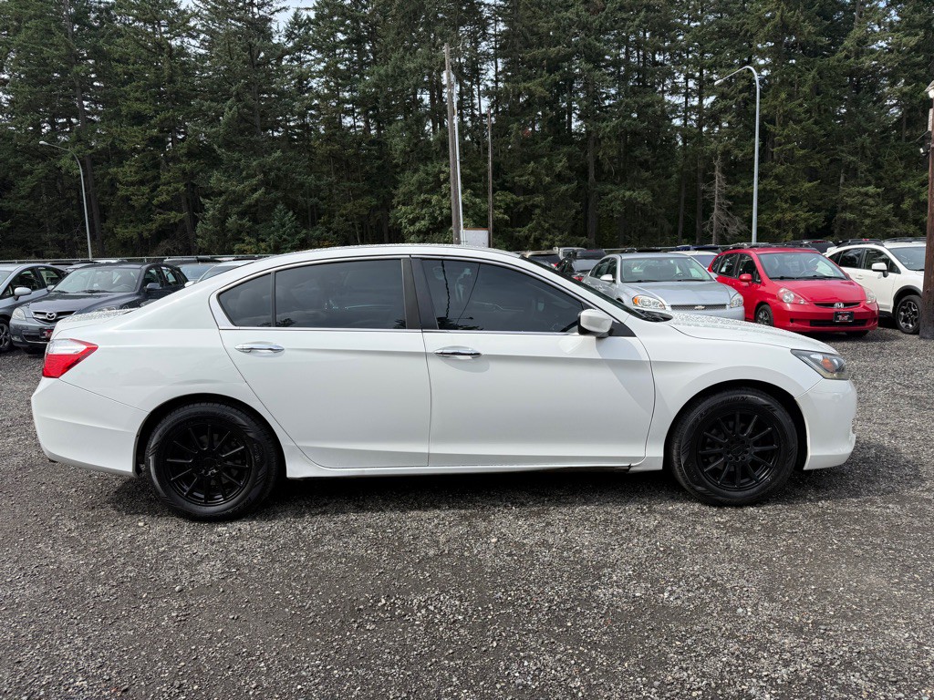2013 Honda Accord Image 1
