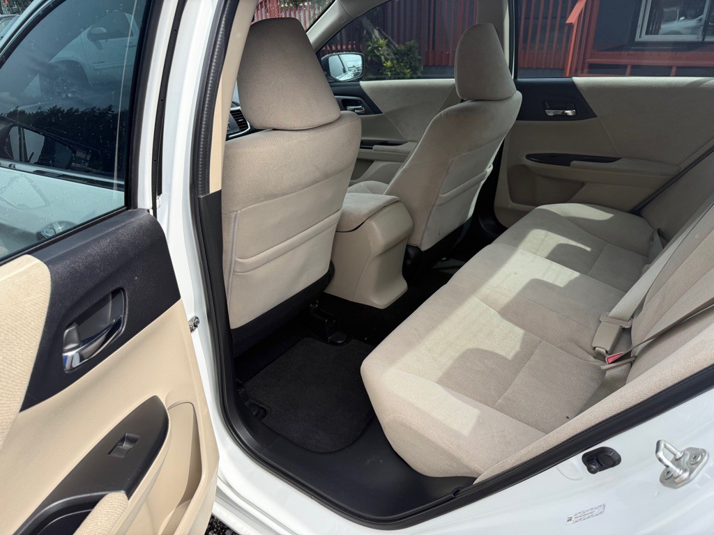2013 Honda Accord Image 10