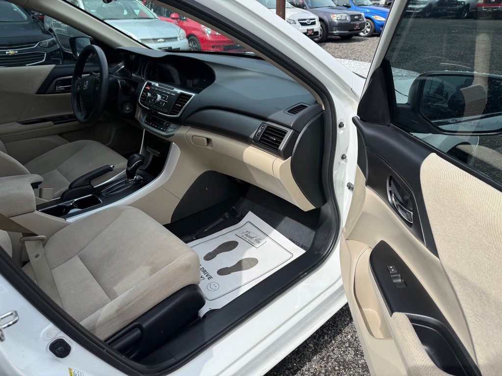 2013 Honda Accord Image 12