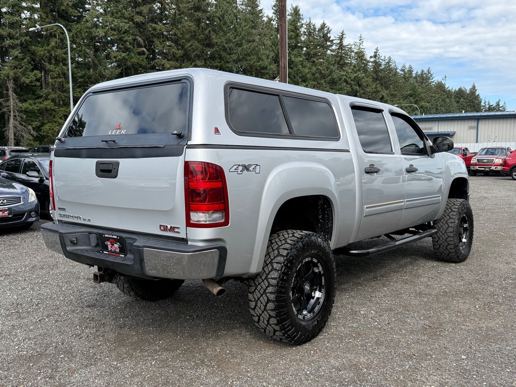 2011 GMC Sierra Image 8
