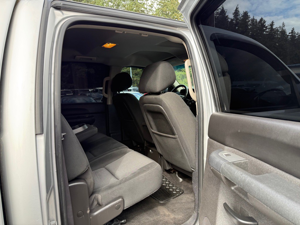 2011 GMC Sierra Image 11