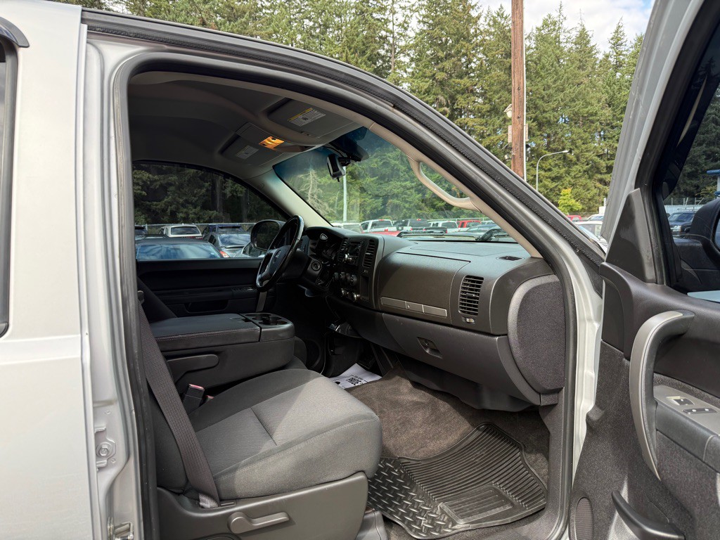 2011 GMC Sierra Image 12