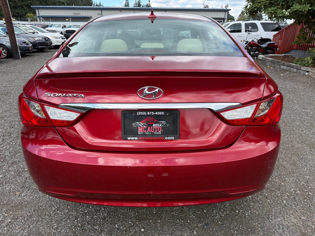 2013 Hyundai Sonata Image 7