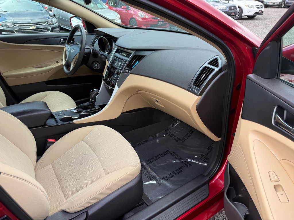 2013 Hyundai Sonata Image 12