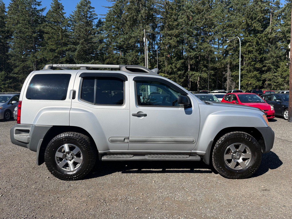 2011 Nissan Xterra Image 1