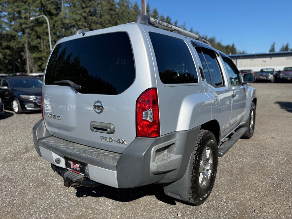 2011 Nissan Xterra Image 8