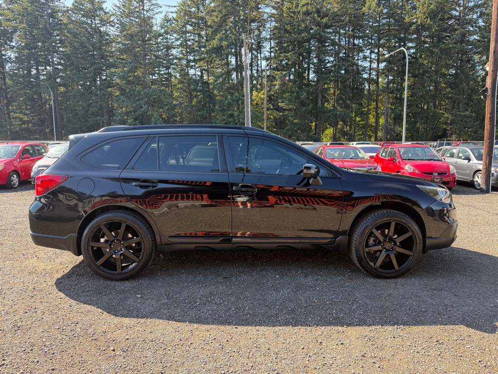 2017 Subaru Outback Image 1