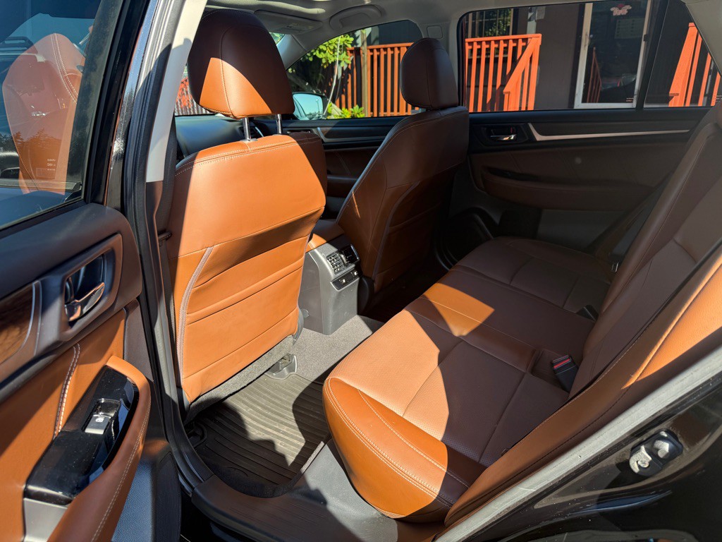 2017 Subaru Outback Image 10