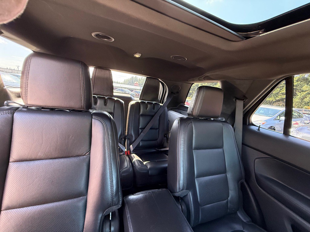 2013 Ford Explorer Image 16