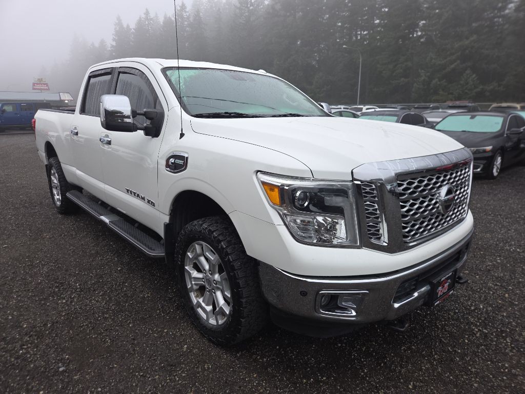 2016 Nissan Titan Image 2