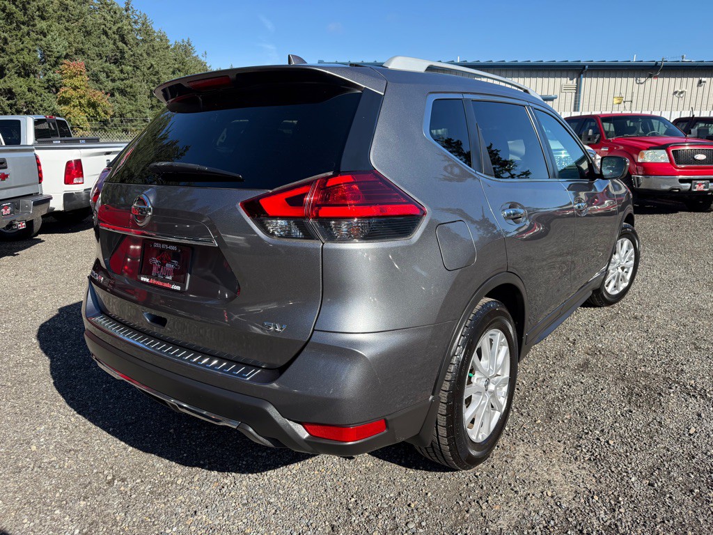 2017 Nissan Rogue Image 8