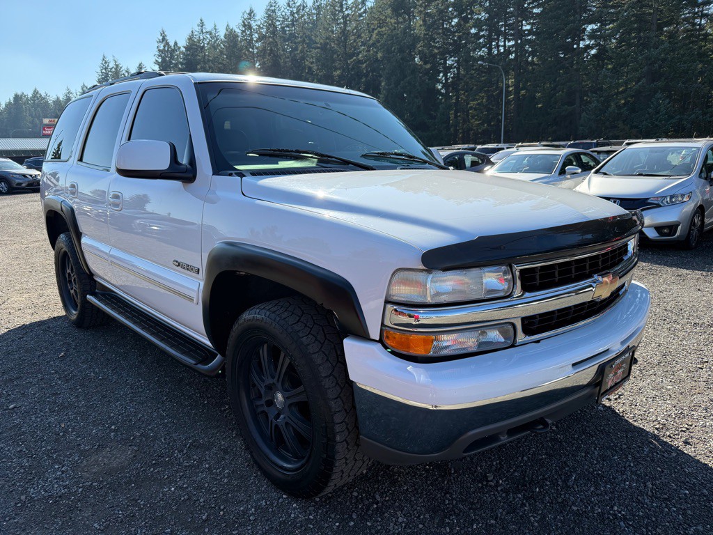 2002 Chevrolet Tahoe Image 2