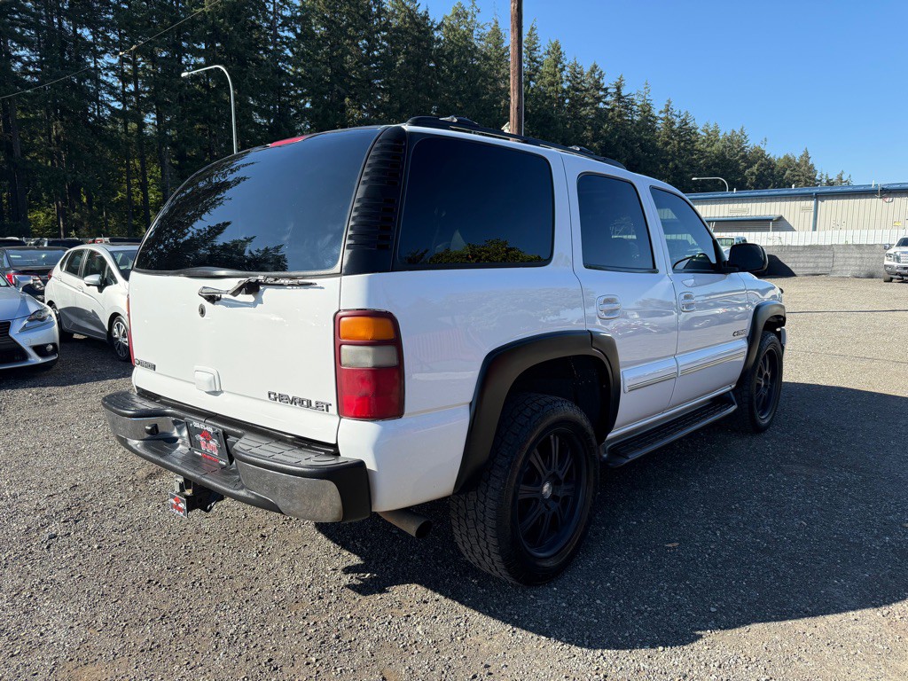 2002 Chevrolet Tahoe Image 8