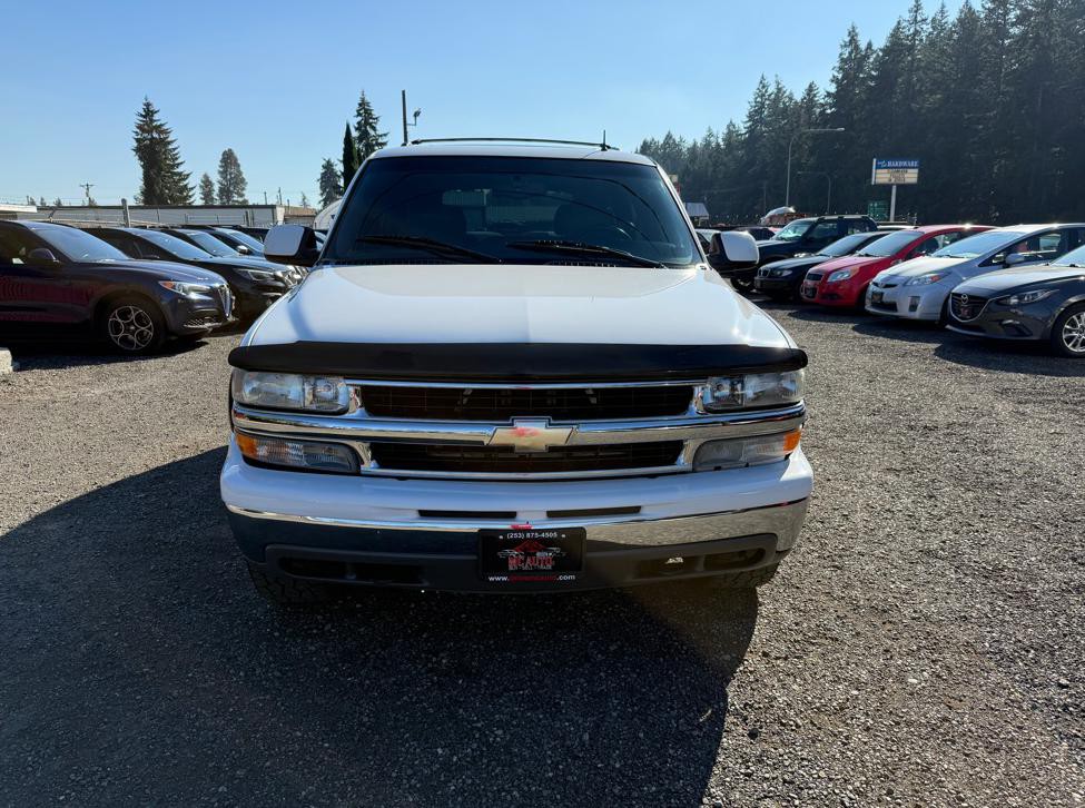 2002 Chevrolet Tahoe Image 3