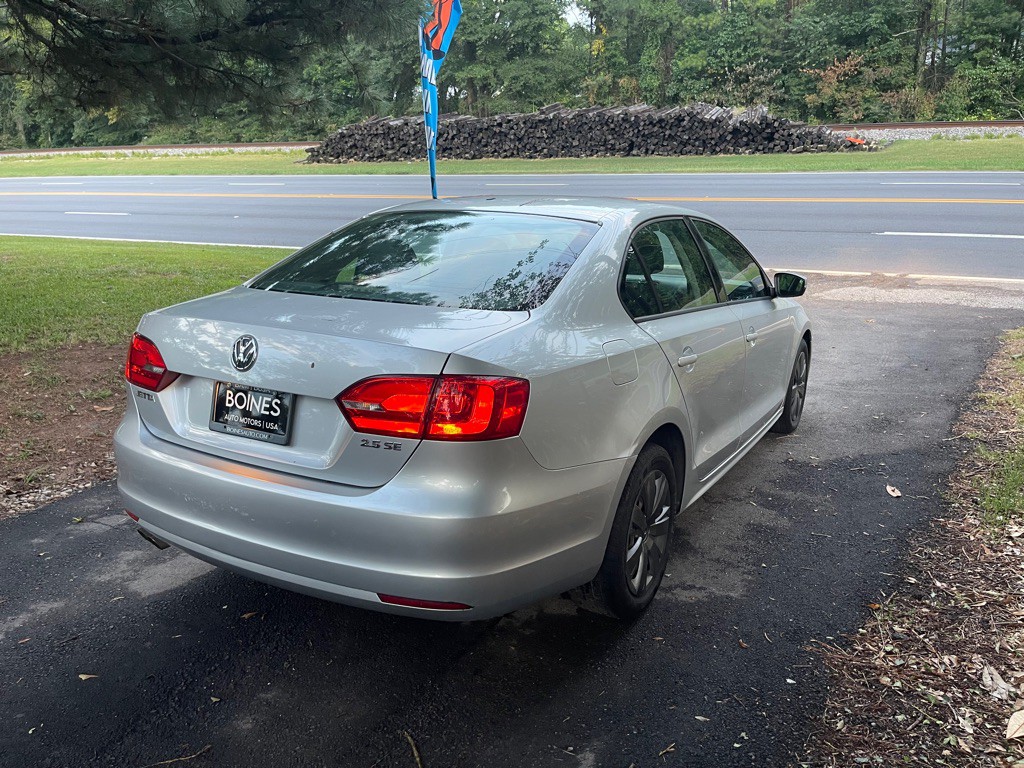 2011 Volkswagen Jetta Image 3