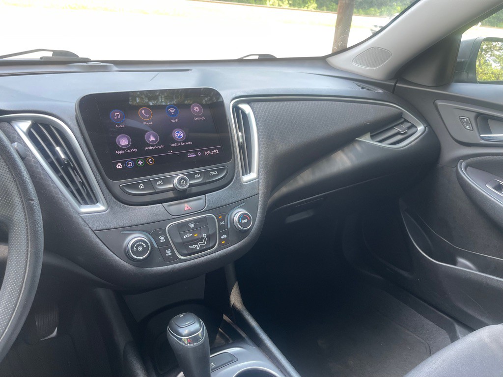 2019 Chevrolet Malibu Image 10