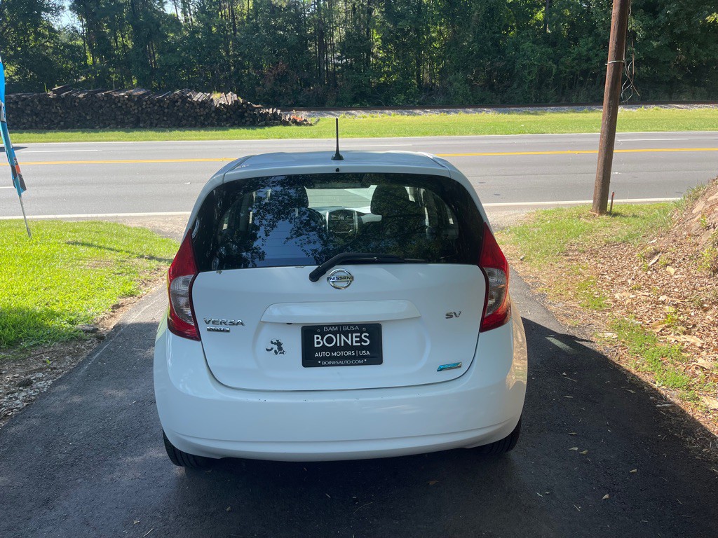 2016 Nissan Versa Image 3
