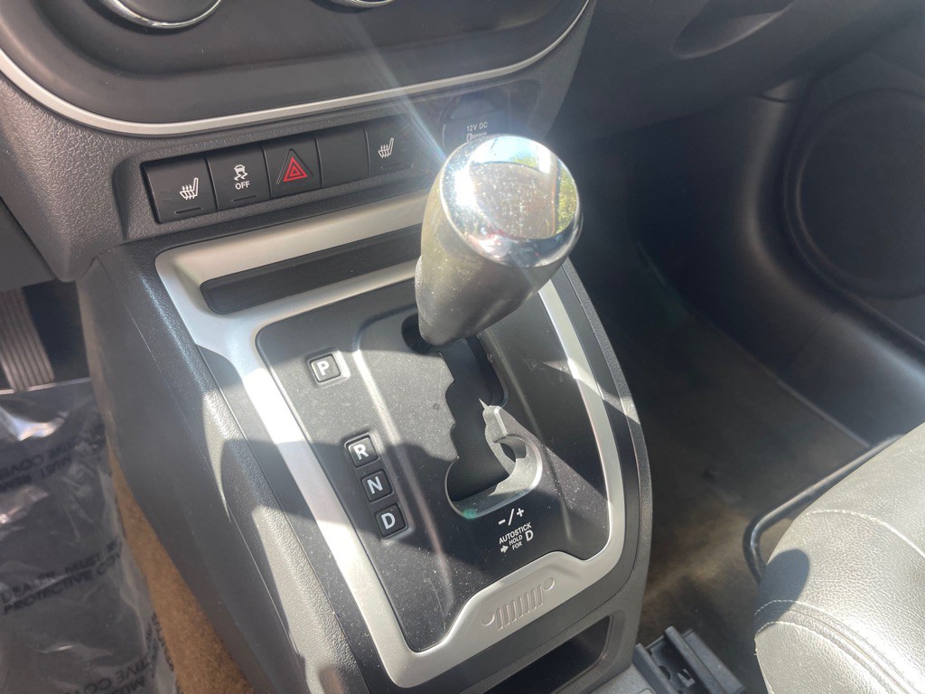 2016 Jeep Compass Image 14