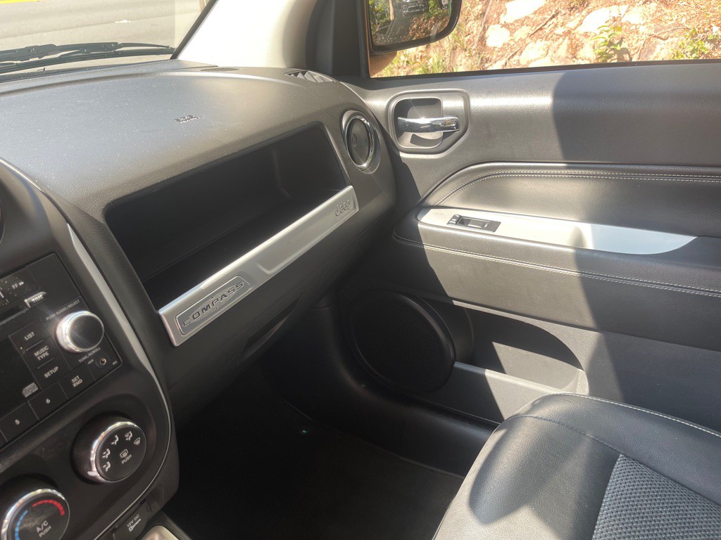 2016 Jeep Compass Image 15
