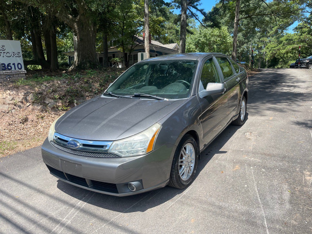 2010 Ford Focus Image 1