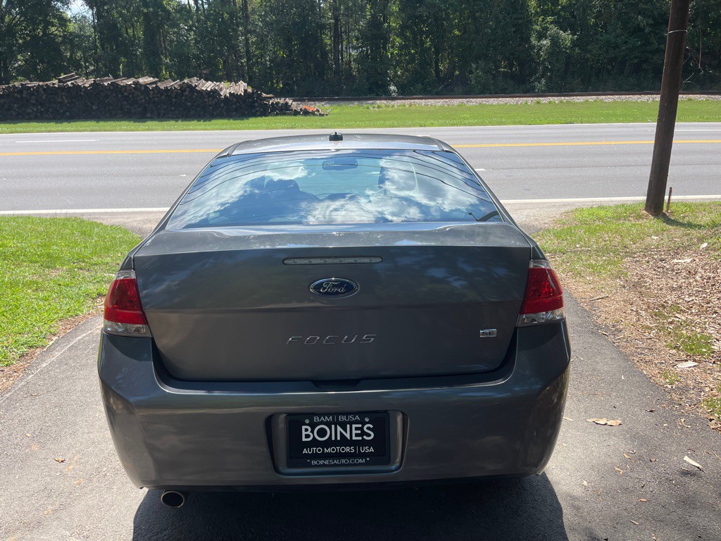 2010 Ford Focus Image 5