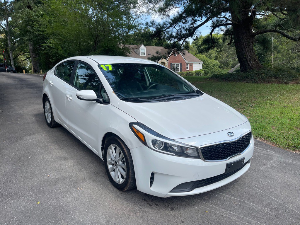 2017 Kia Forte Image 3