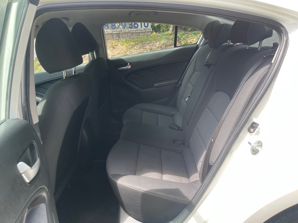 2017 Kia Forte Image 7