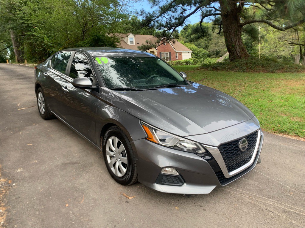 2019 Nissan Altima Image 3