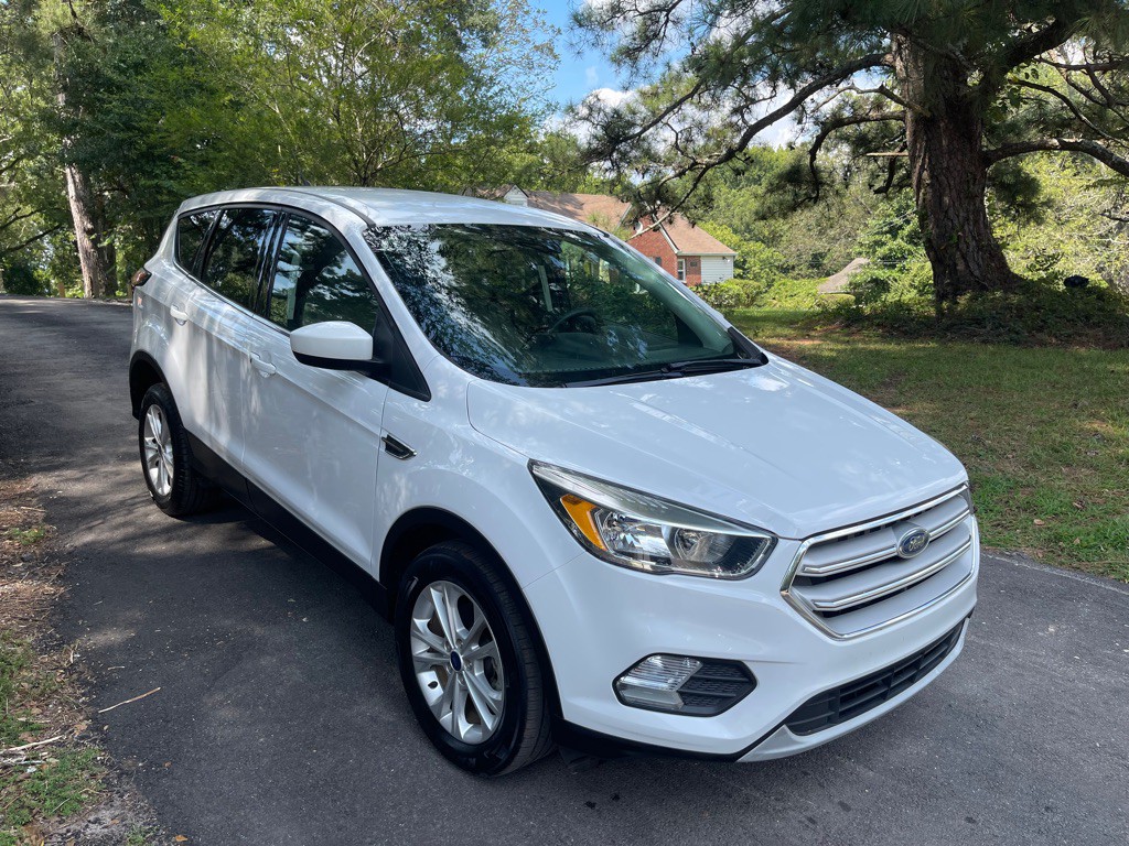 2019 Ford Escape Image 3