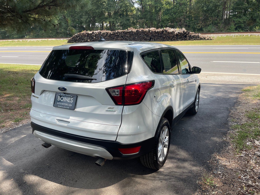 2019 Ford Escape Image 4