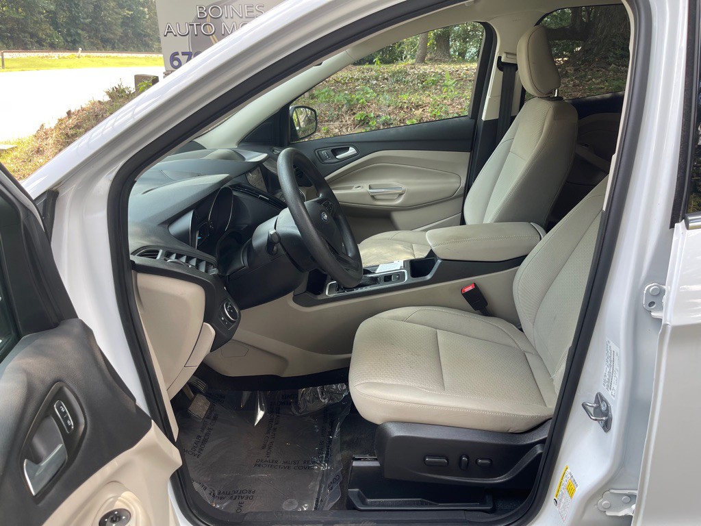 2019 Ford Escape Image 9