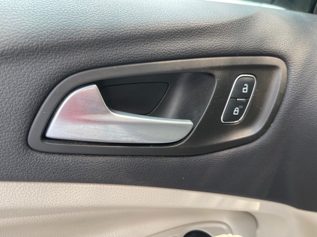 2019 Ford Escape Image 12