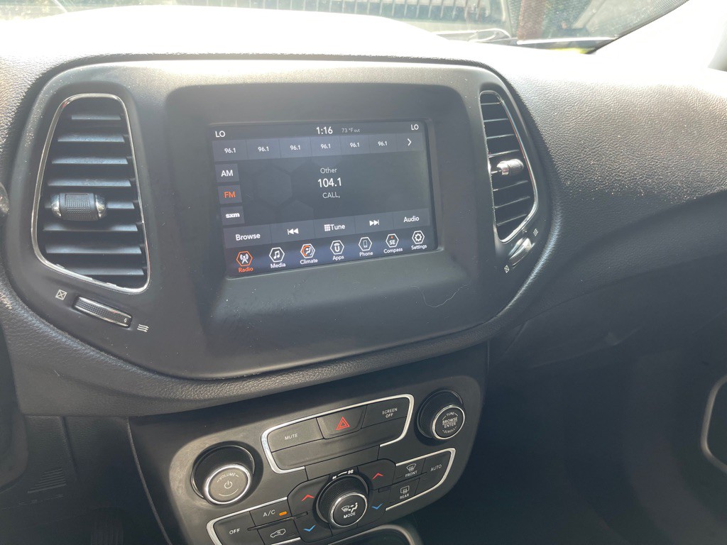 2020 Jeep Compass Image 17