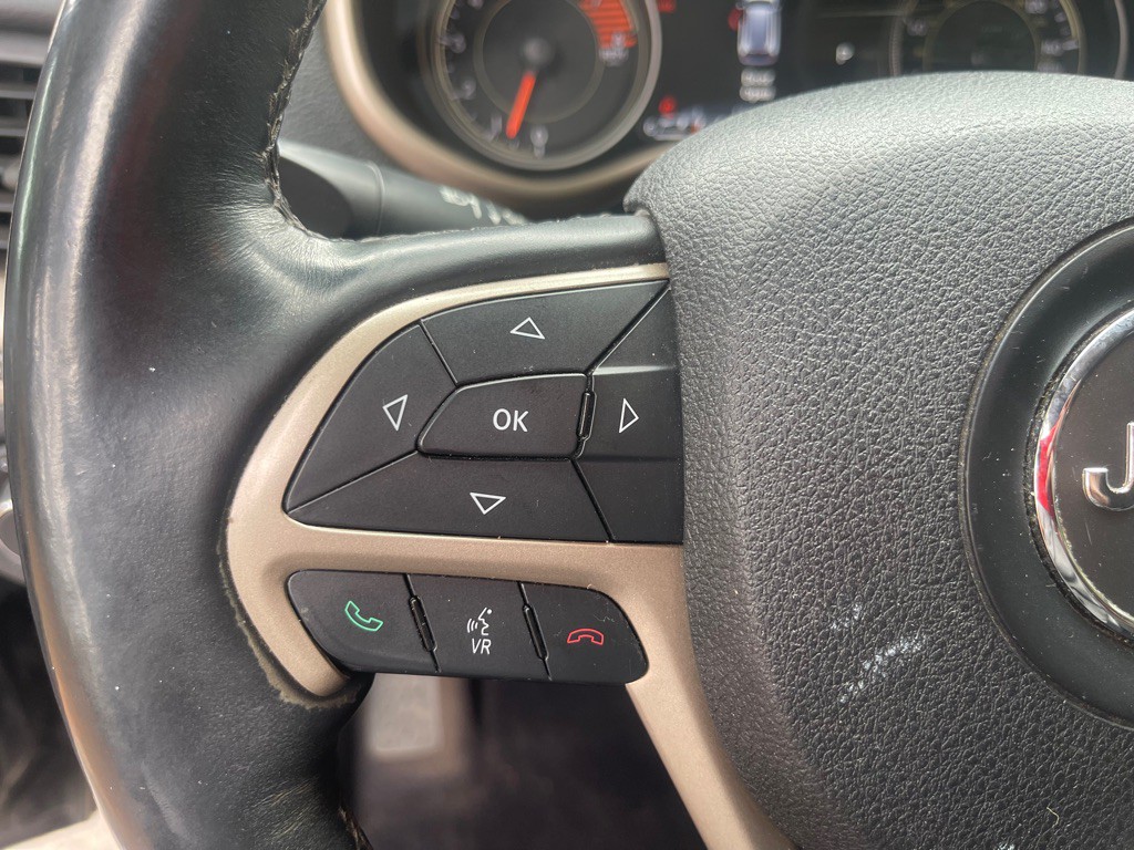 2016 Jeep Cherokee Image 14