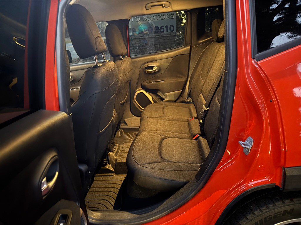 2016 Jeep Renegade Image 7