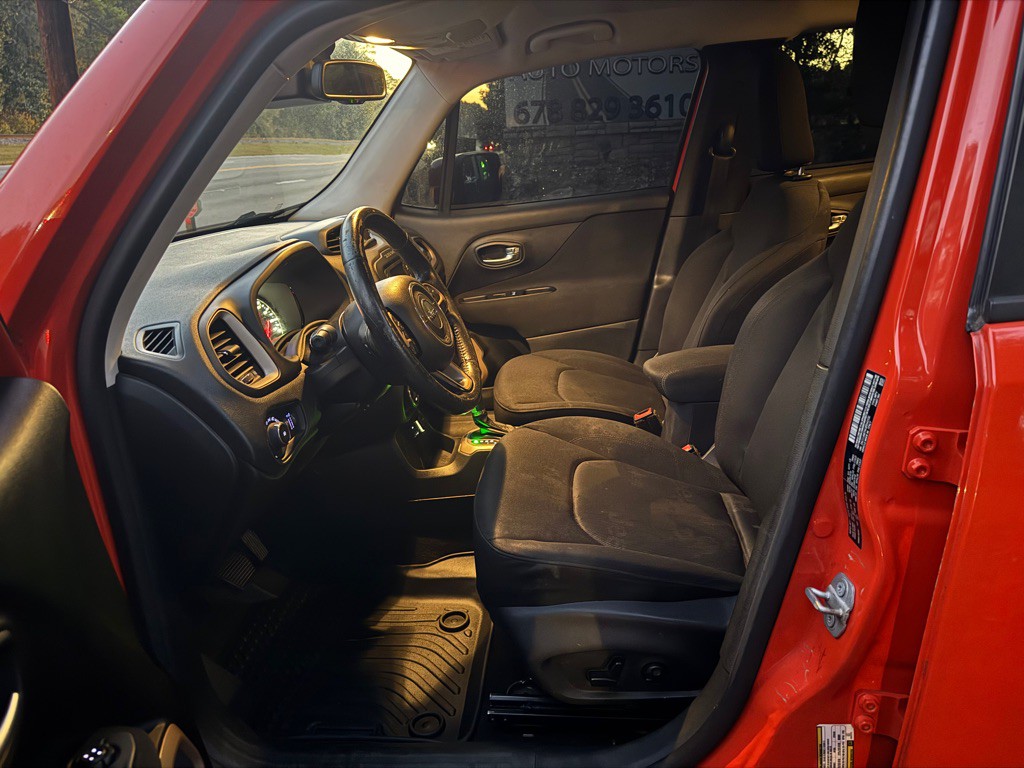 2016 Jeep Renegade Image 9