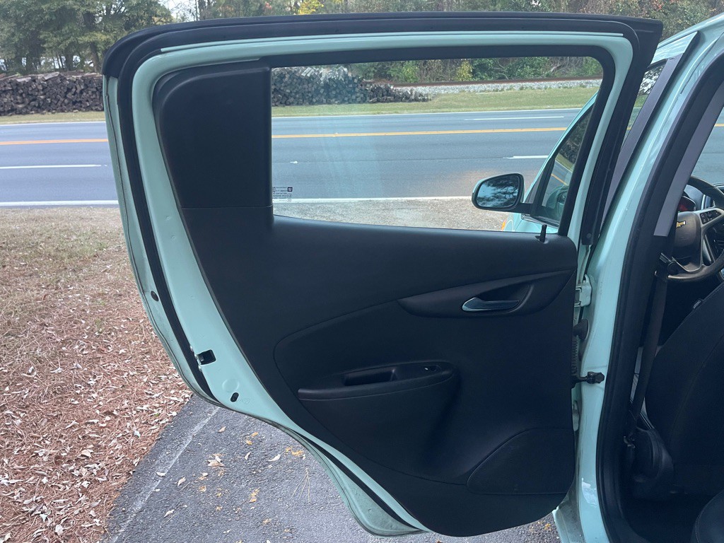 2017 Chevrolet Spark Image 8