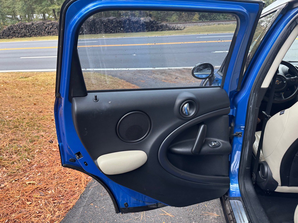 2014 MINI Countryman Image 8