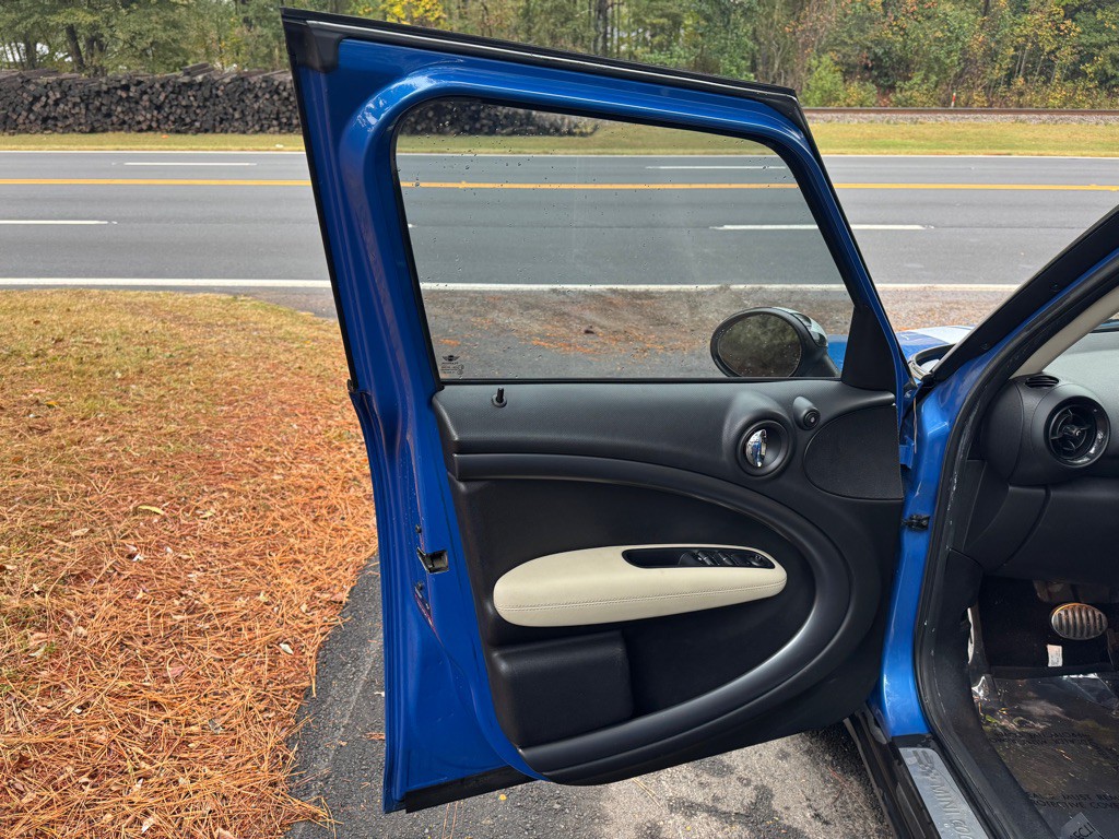 2014 MINI Countryman Image 10