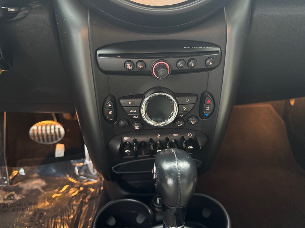 2014 MINI Countryman Image 13