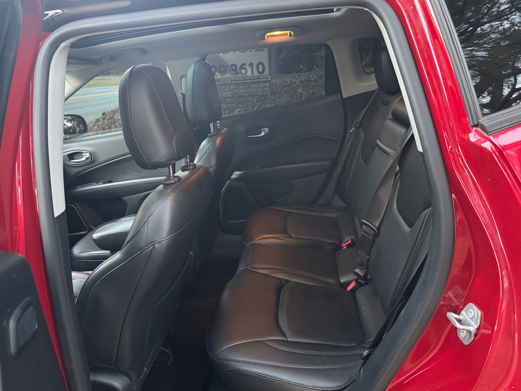 2018 Jeep Compass Image 9