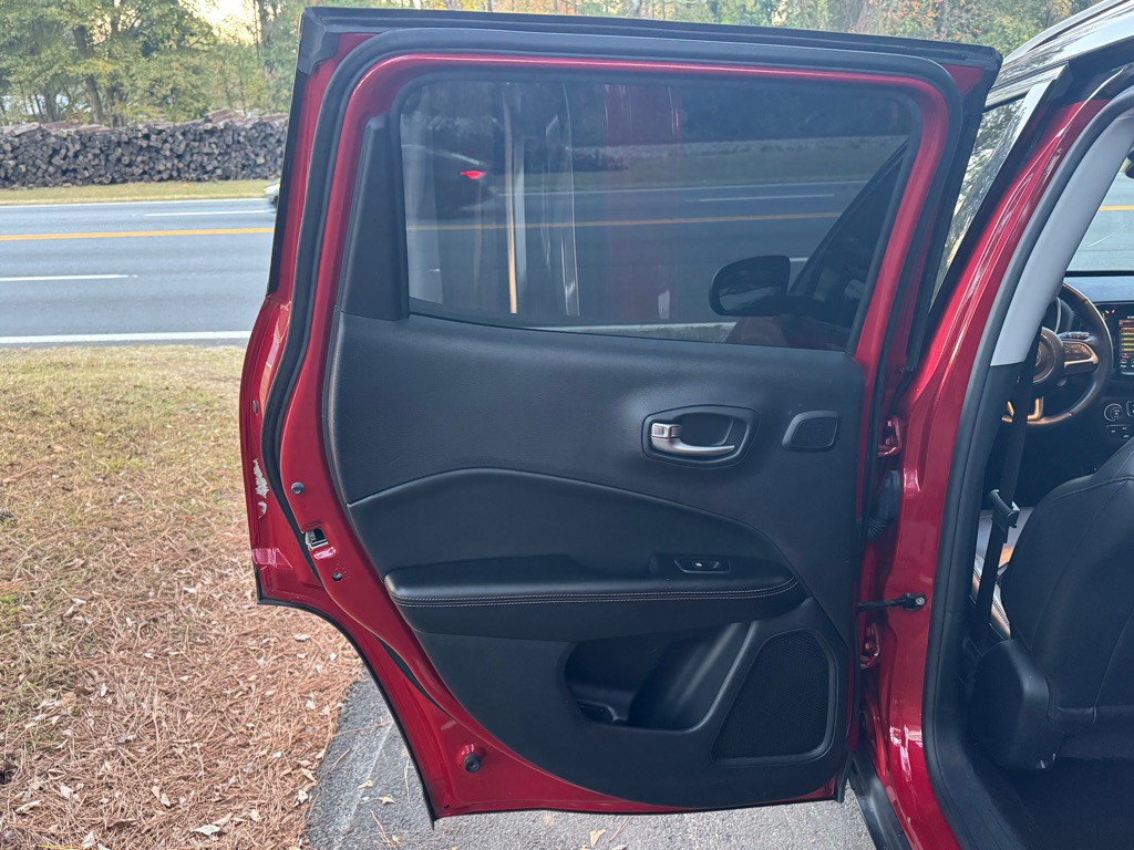 2018 Jeep Compass Image 10