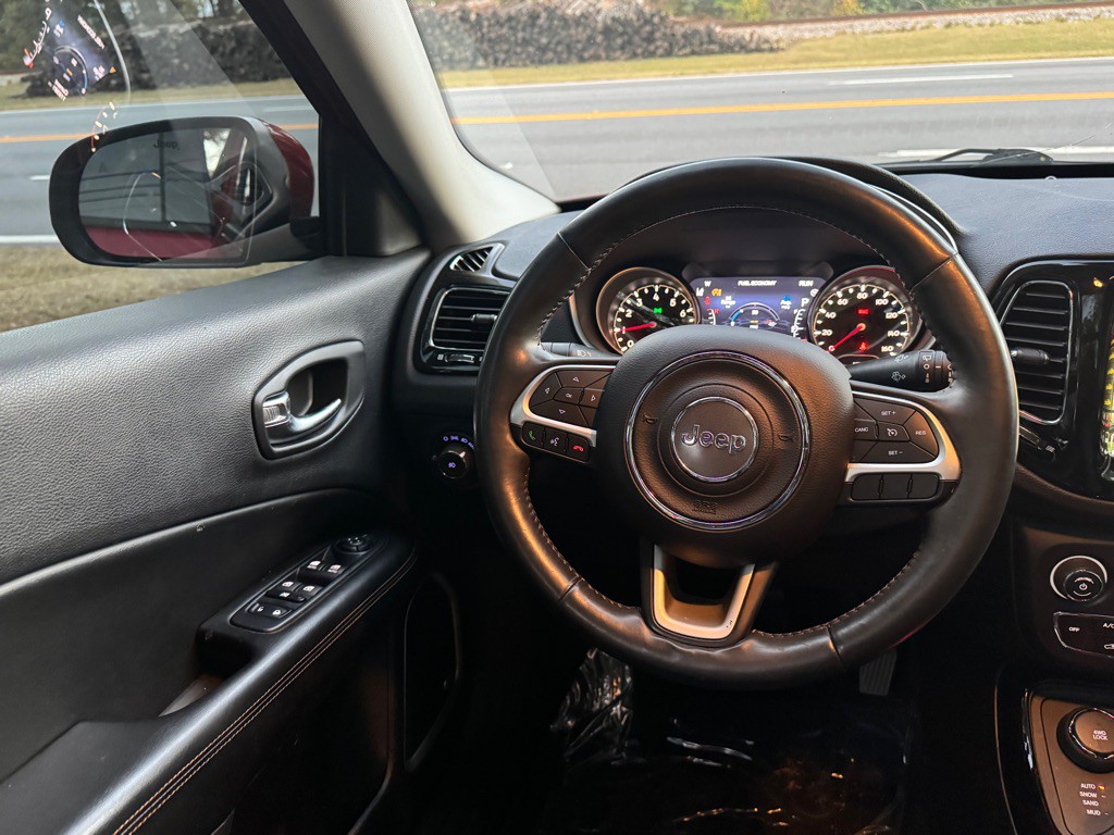 2018 Jeep Compass Image 17