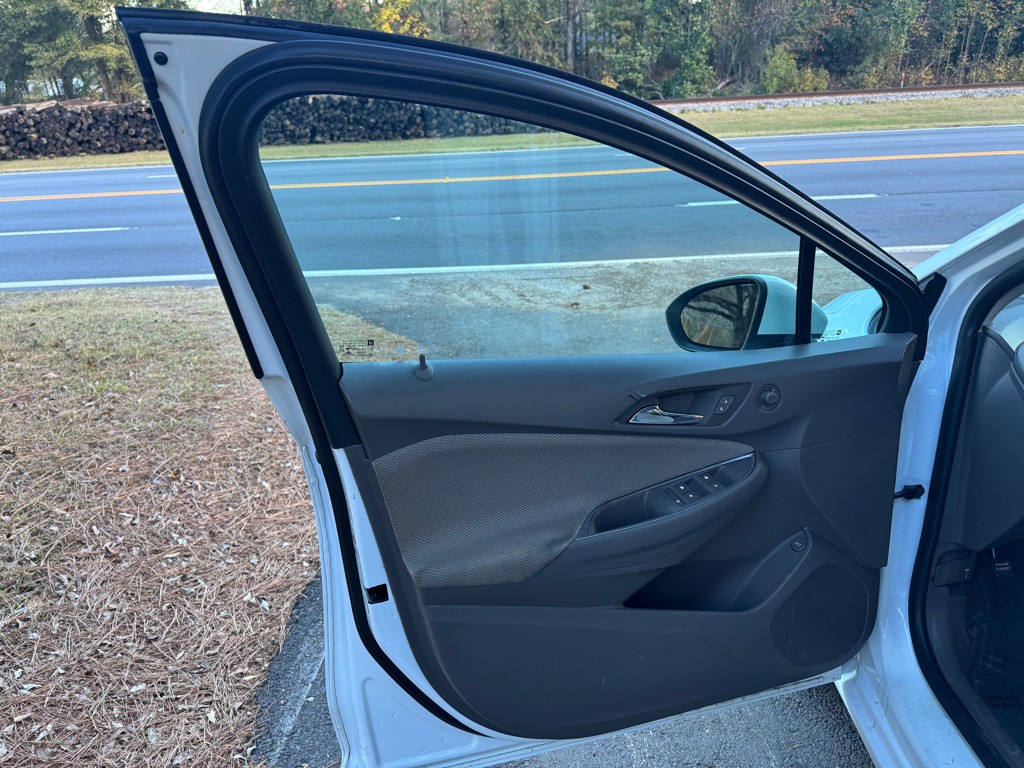 2018 Chevrolet Cruze Image 10