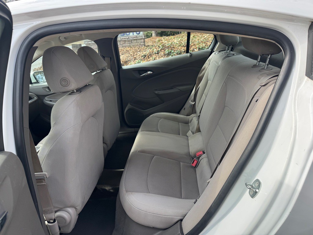 2018 Chevrolet Cruze Image 7