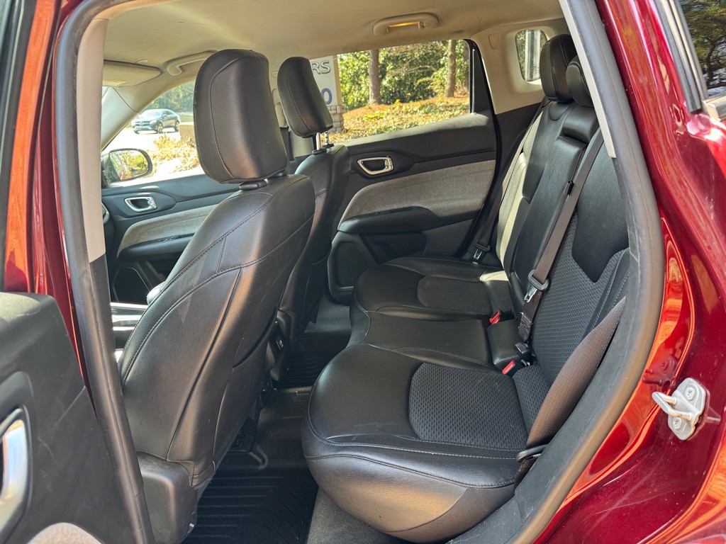 2022 Jeep Compass Image 8