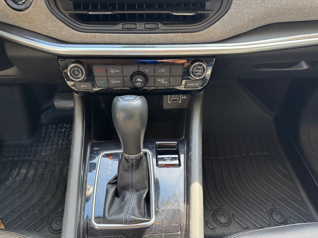 2022 Jeep Compass Image 12