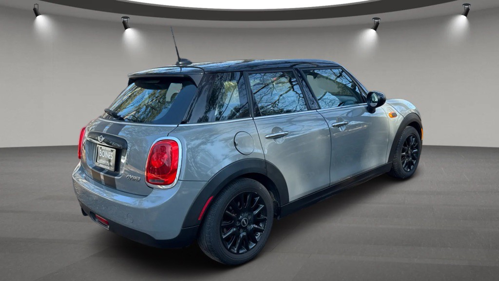 2016 MINI Cooper Image 5