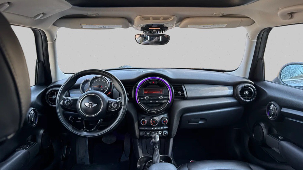 2016 MINI Cooper Image 10